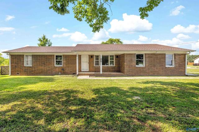 13545 New Cut Rd, Athens, AL 35611