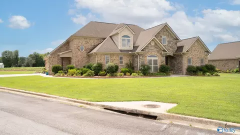 11 Tower St, Trinity, AL 35673 photo 5