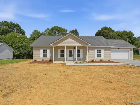 184 Carrington Ln, Albertville, AL 35950
