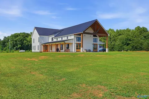 6453 Alabama Highway 24, Town Creek, AL 35672