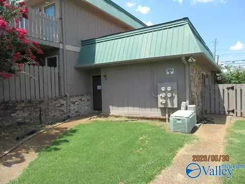2225 Golf Rd #113, Huntsville, AL 35802