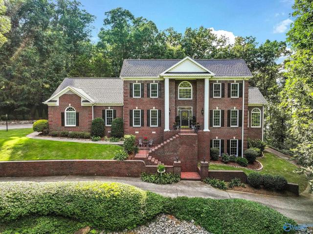 4016 Windsor Dr, Guntersville, AL 35976