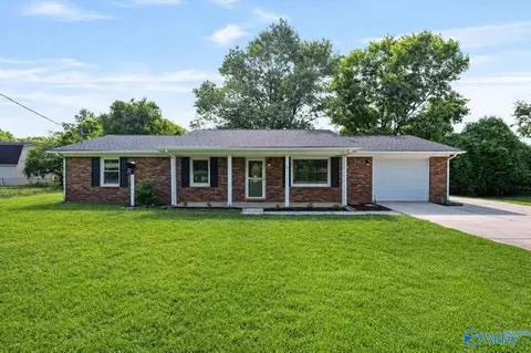 103 Tres Dr, Huntsville, AL 35811