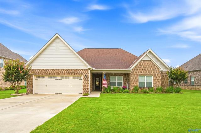 22817 Ledges Dr, Athens, AL 35613