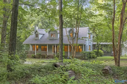 553 Mountain Oak Trl, Somerville, AL 35670