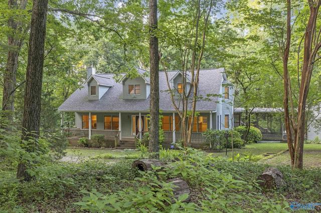 553 Mountain Oak Trl, Somerville, AL 35670