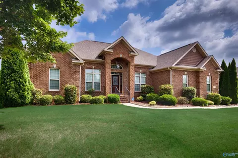 157 Castlewood Dr, Madison, AL 35756