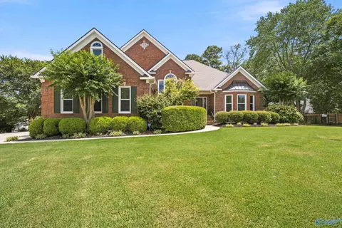 903 Whispering Pines Trl, Decatur, AL 35603