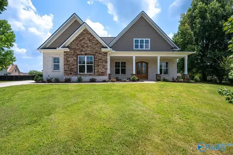 104 Glenhaven Ct, Harvest, AL 35749