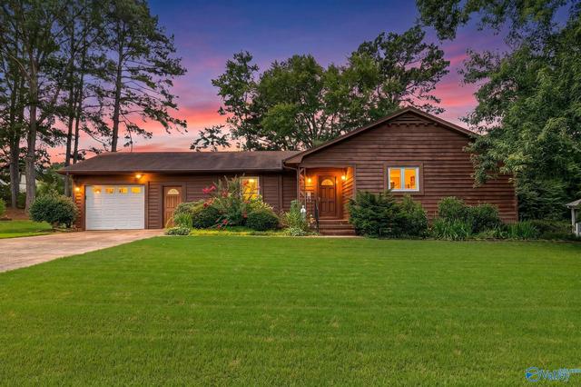 2510 Green Mountain Rd, Huntsville, AL 35803