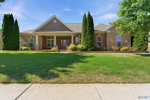 151 Castlewood Dr, Madison, AL 35756