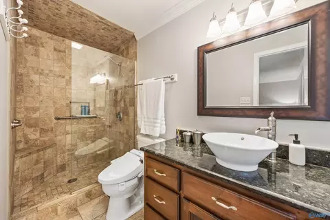 Bath - 407 Old Brompton Ln, Killen, AL 35645 photo 1 of 4