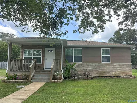 3111 Hale Dr, Huntsville, AL 35805