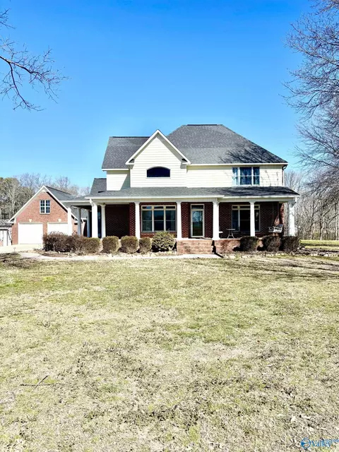 288 County Road 421, Boaz, AL 35957