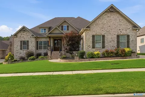 113 Parker Hall Dr, Madison, AL 35756