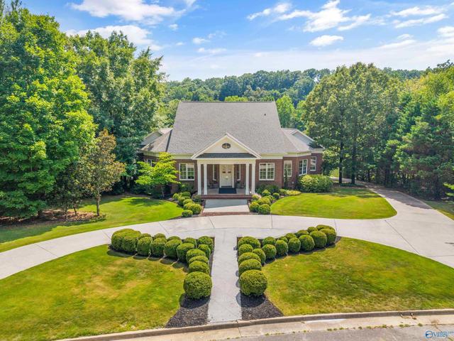 1627 Lake Cove Dr, Decatur, AL 35603