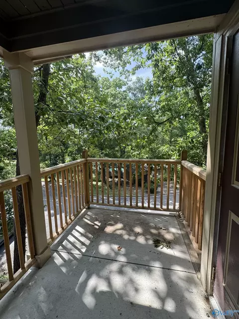 2033 Greenwood Pl, Huntsville, AL 35802