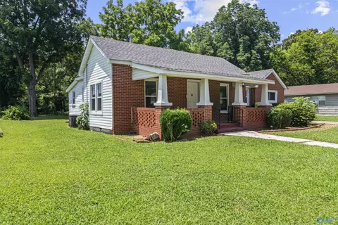 509 12th Ave, Decatur, AL 35601