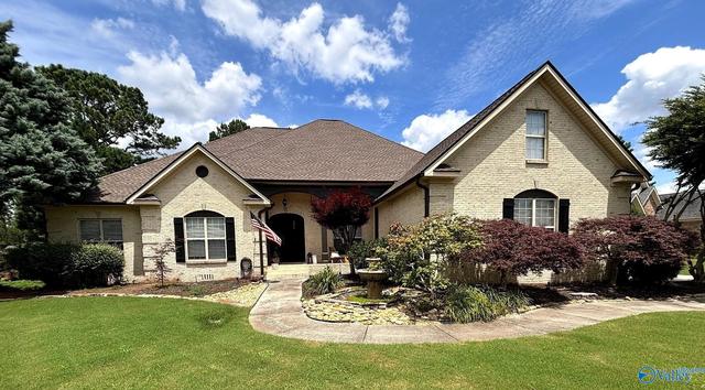 7103 Pinyon Pine Ln, Owens Cross Roads, AL 35763