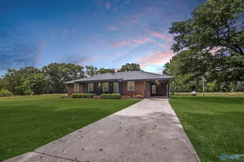 3824 S Chapel Hill Rd, Decatur, AL 35603