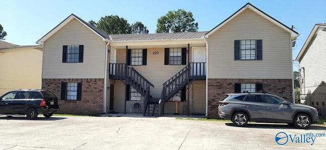 217 8th St, Decatur, AL 35601
