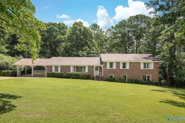 405 Shannon Cir, Gadsden, AL 35904