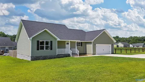 239 Ky Creed Ln, Rainsville, AL 35986