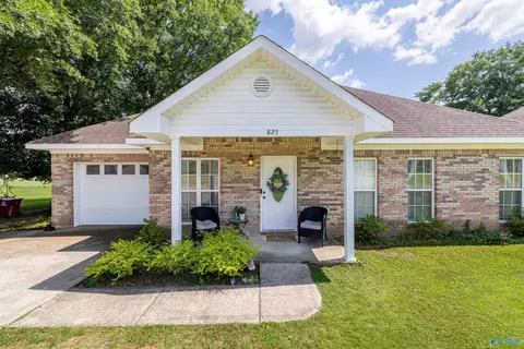 Exterior - 825 4th Ave, Hamilton, AL 35570 photo 4 of 9