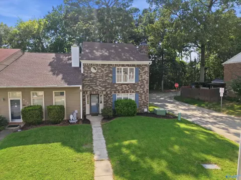 6720 Steeplechase Dr, Huntsville, AL 35806