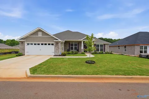 14144 Creekwater Ct, Harvest, AL 35749