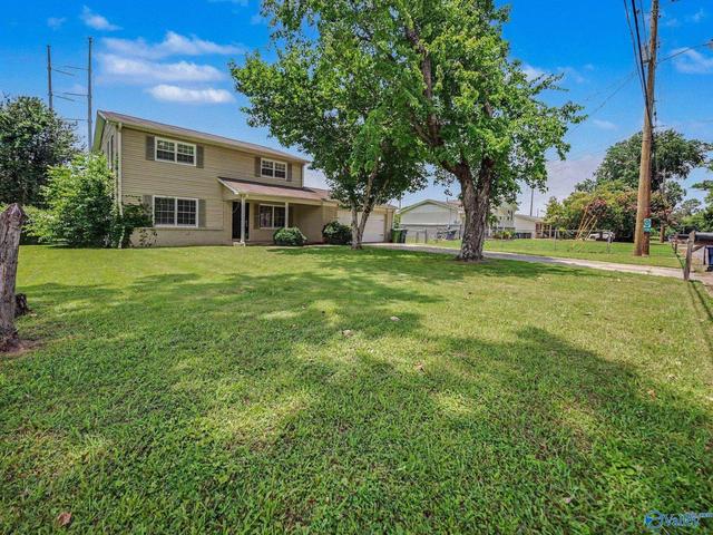 10022 Strong Dr, Huntsville, AL 35803