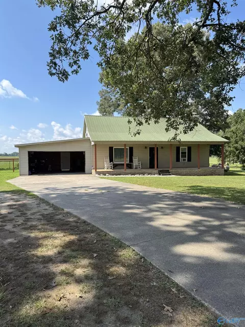 212 County Road 151, Town Creek, AL 35672