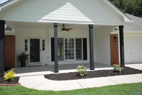 213 Sweet Bay Ct, Harvest, AL 35749