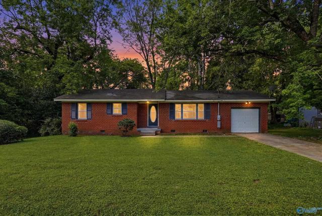 2703 Pinetree Ln, Huntsville, AL 35810