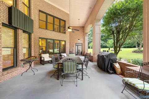 Exterior - 266 Forest Home Dr, Trinity, AL 35673 photo 2 of 8