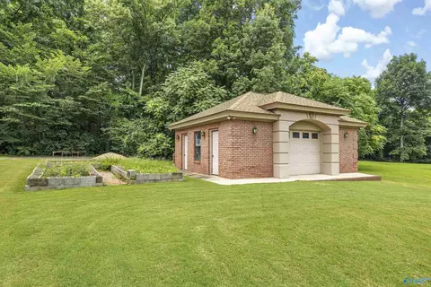 Exterior - 266 Forest Home Dr, Trinity, AL 35673 photo 5 of 8