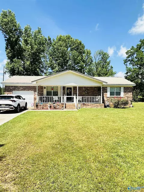 1677 County Road 110, Town Creek, AL 35672