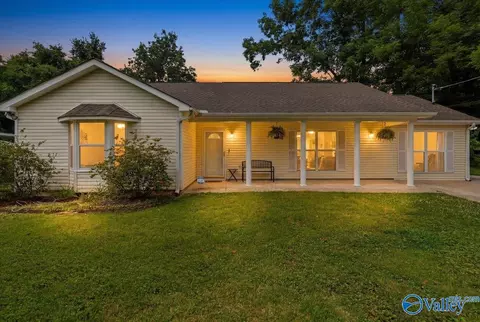 1005 Club View Dr, Huntsville, AL 35816