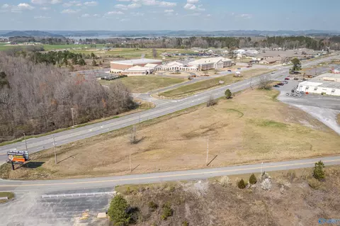 798 Cedar Bluff Rd, Centre, AL 35960 photo 4