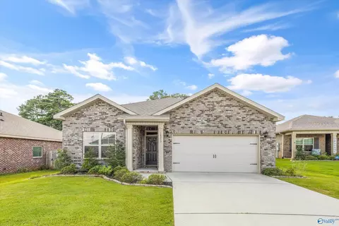 14215 Leadenhall Ln, Athens, AL 35613