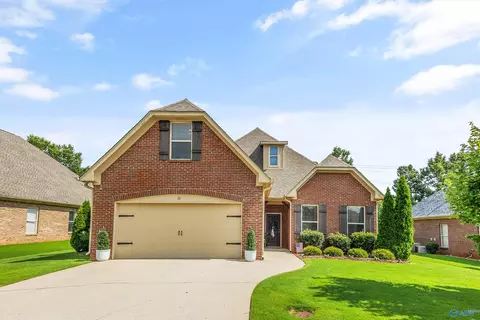 32 Maple Grove Blvd, Huntsville, AL 35824