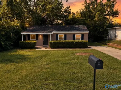 2413 Vining Ave, Huntsville, AL 35810