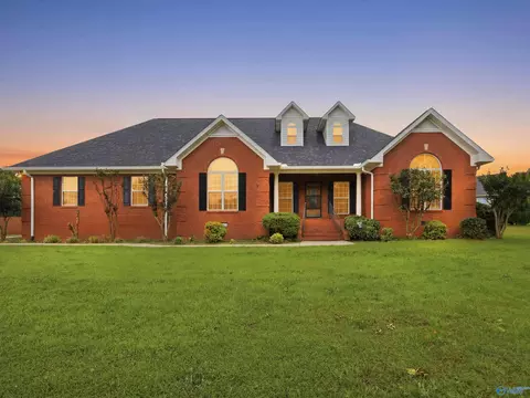 1417 N Carlisle St, Albertville, AL 35951