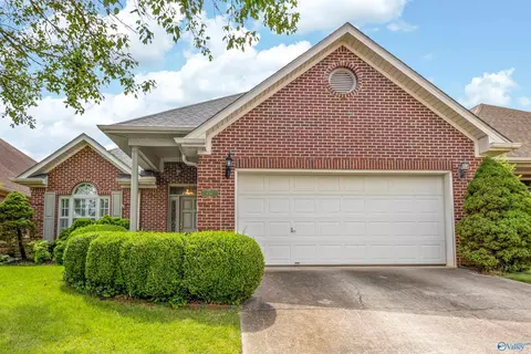136 Canterbury Dr, Madison, AL 35758