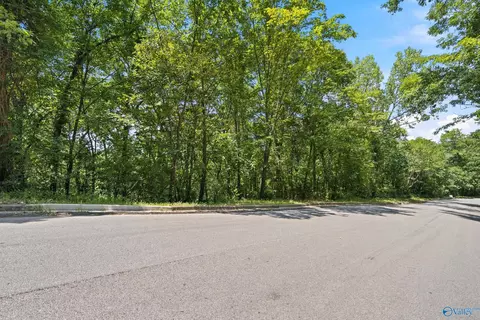 15012 Greentree Trl, Huntsville, AL 35803