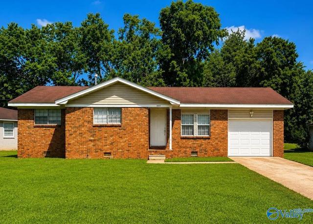5028 Paden Dr, Huntsville, AL 35810