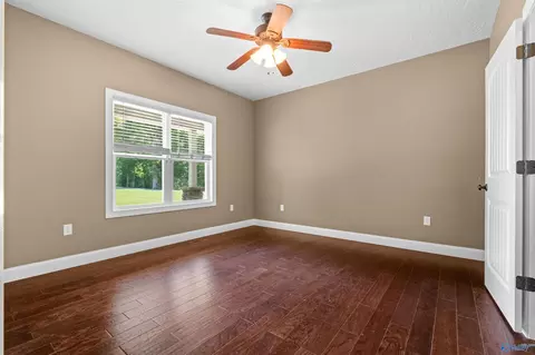 Bedroom - 331 James Rd, Gadsden, AL 35903 photo 2 of 5