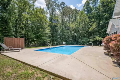 Exterior - 331 James Rd, Gadsden, AL 35903 photo 5 of 14
