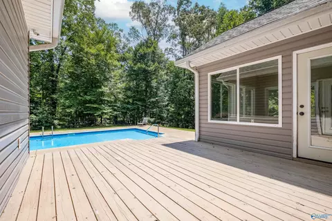 Exterior - 331 James Rd, Gadsden, AL 35903 photo 10 of 14