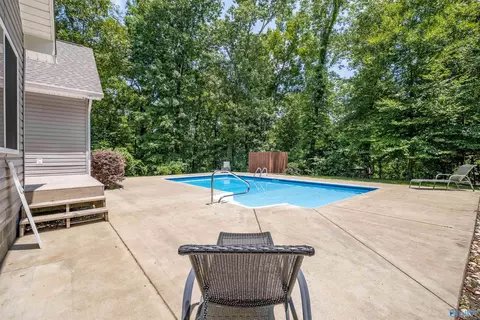 Exterior - 331 James Rd, Gadsden, AL 35903 photo 9 of 14